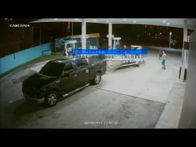 Amadeo - > Hivo Gonzalez
 Pedro Cruza

Dwaj policjanci zatrzymują kierowcę na autos...
