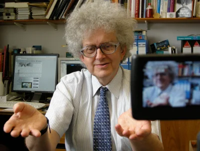 Mibars - @zygazyga: Sir Martyn Poliakoff