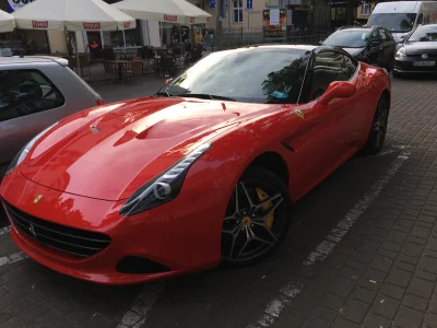 Czujny_ - Ferrari robi najpiękniejsze auta #ferrari #samochody