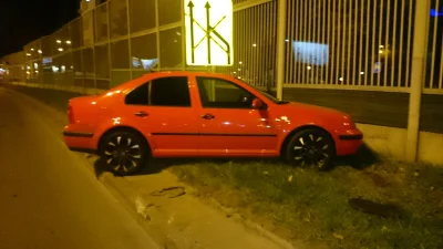 angelNH - Mirki auto obrucone felgi krzywe.. Ciężarówka zmieniając pas uderzyła we mn...