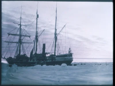 Lizus_Chytrus - > Endurance in Antarctica, 1915 (fot. Frank Hurley)