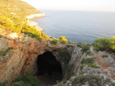 U.....e - Jaskinia Odyseusza, Wyspa Mljet, Chorwacja [ #kalkazreddita | #ciekawostki ...