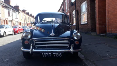 Wujek_Fester - Takie cudeńko u mnie przed chatą :-)
#uk #emigracja #samochody #oldtim...