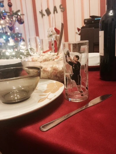 irastaman - Jedyna prawilna szklanka do coli na święta :) 

#swieta #wigilia #dudek