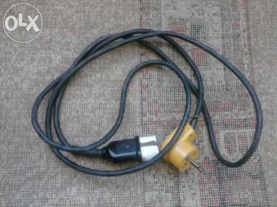przemmek113 - @inrzynier: a to jest kabel od prodiża