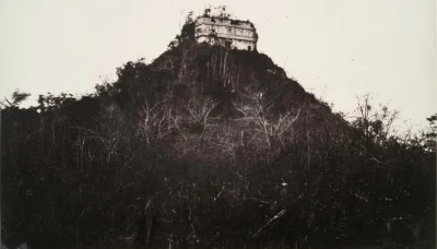 Zwiadowca_Historii - Piramida Majów Kukulkana (Zamek Chichén Itzá) w roku 1860 a w ko...