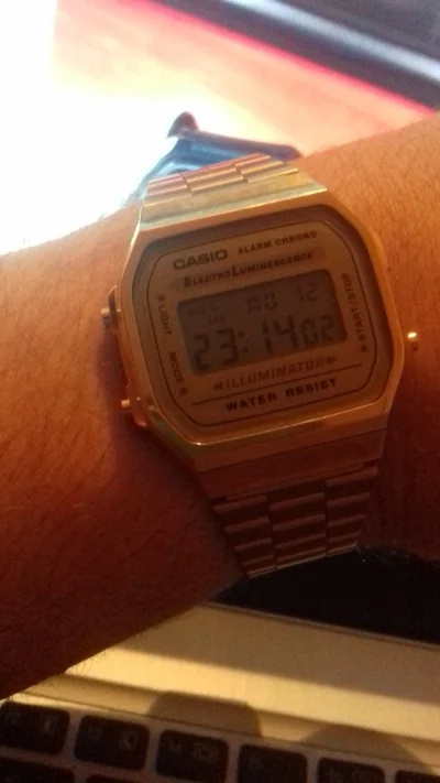 Trytrytytka - @szymonbr: zdjęcie zegarka robione tym zegarkiem