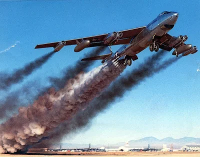 HaHard - Boeing B-47B Stratojet Strategicznego Dowództwa Lotniczego USA podczas lotu ...