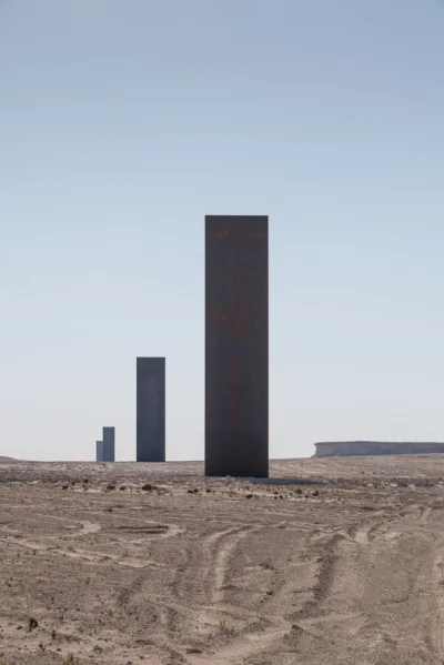 enforcer - "Zachód - Wschód, Wschód - Zachód" Doha - autor: Richard Serra

Więcej: ht...