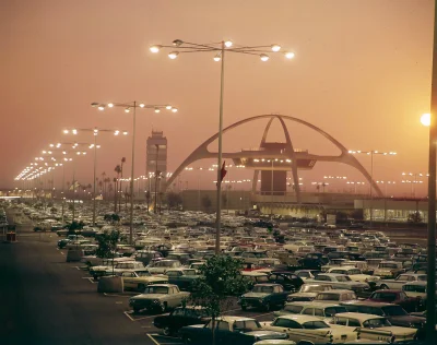 myrmekochoria - Zachód słońca nad Los Angeles International Airport, USA 1962 rok. 
...