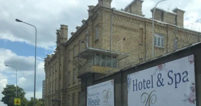futbolski - Hotel and Spa ( ͡° ͜ʖ ͡°)

#bialystok #heheszki #humorobrazkowy #wiezie...
