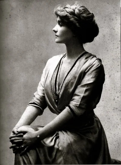 kwiatencja - Coco Chanel, 1910

Ja to jednak uwielbiam profile. :3

#ladnapani #s...