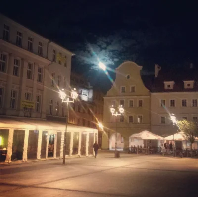 FrankUnderwood - #rynek w mieście #Gliwice ostatniej nocy

#fotografia #cityporn #fot...
