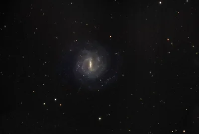 d.....4 - NGC 600

#kosmos #astronomia #conocjednagalaktyka #dobranoc