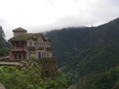 a.....1 - Opuszczony hotel Salto del Tequendama w Kolumbii. Mgła, która często spowij...