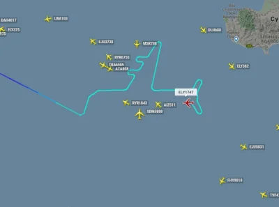 maxbor555 - Samolot rysuje samolot, teraz. (｡◕‿‿◕｡)

https://www.flightradar24.com/...