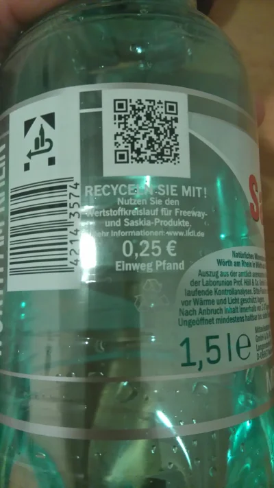 Robocovo - @szymon362 Nie wiesz na czym polega kaucja? Placisz za pepsi 85 centow plu...