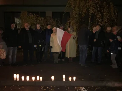 Andreth - #sandomierz Mały protest (maks 30 osób - podobno nie wszystkie widać na zdj...