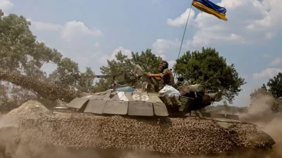 CanisLupusLupus - Moja propozycja na dziś: Ukraińcy restaurują czołgi T-64BM.

Wych...