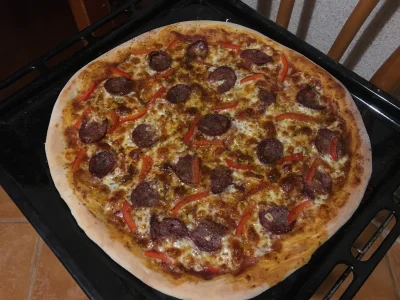 macio32155 - Ja #!$%@? ale jestem #!$%@?, zrobiłem sobie pizze o 4 rano xD #pizza #go...