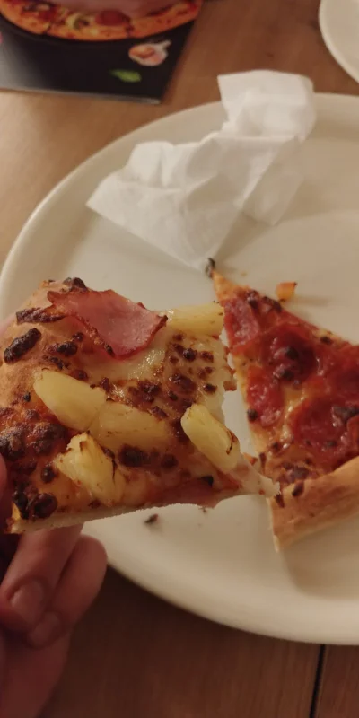 e.....t - Festiwal pizzy z ananasem ʕ•ᴥ•ʔ #pizza #dzienpizzy #foodporn #jedzzwykopem ...