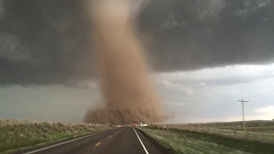 Zdejm_Kapelusz - Tornado we Wray, Colorado.

#gif #podrugiejstroniebajora #earthpor...