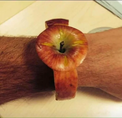 orzak - Ładny sobie kupiłem zegarek od Apple Mirasy?
#chwalesie #heheszki #humorobraz...