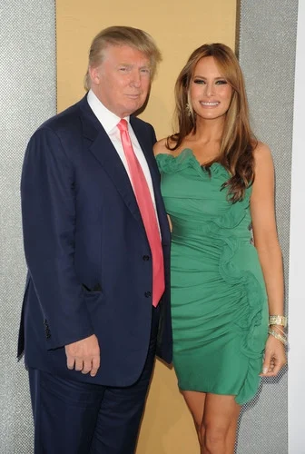DonaldTrump - Przyszły Prezydent USA z Żoną.

#trump #4konserwy #maxkolonko #melani...