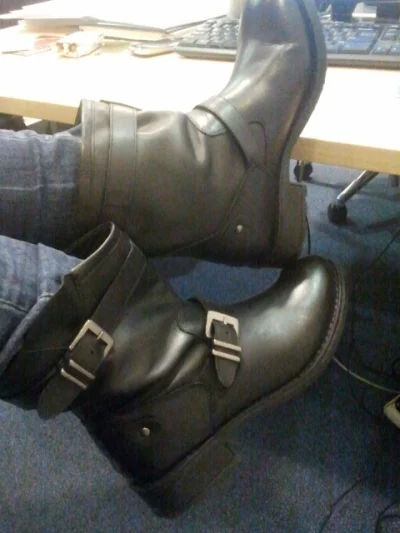 MyshaM - Mireczki, kupiłam sobie nowe #buty. Fitujo? ʕ•ᴥ•ʔ



#ubierajsiezwykopem #mo...