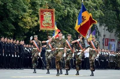 szurszur - Polscy i ukraińscy żołnierze wezmą ponoć udział jutro (27 sierpnia) w defi...
