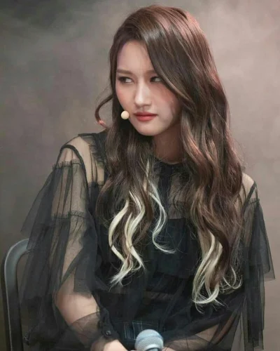 XKHYCCB2dX - #siyeon #dreamcatcher 
#koreanka