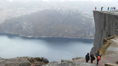 SiDi - Mirki, wróciłem z Norweskich fiordów. Preikestolen zdobyty i Lysefjord obejrza...