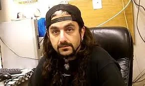 s.....n - @silownia: Mike Portnoy gral w Tibie? !?!