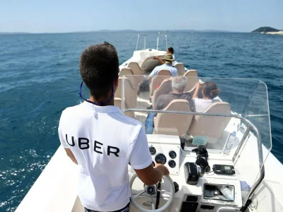travelove - UberBOAT uruchomił pilotażowe usługi przeprawy łodziami:

https://www.w...
