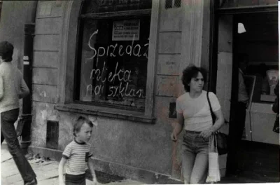 l-da - "sprzedaż mleka na szklanki", lata osiemdziesiąte
#historia #polska #socjalim...
