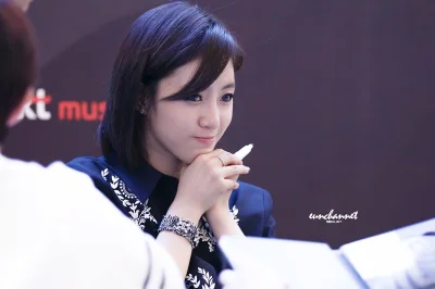 K.....o - #eunjung #tara 

#koreanka