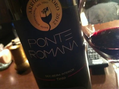 gugas - Dzisiaj wino Ponte Romana, klasycznie, jak na Portugalczyków przystało, forfi...