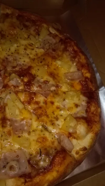 bergero00 - Pizza z ananasem, wchodzi we mnie, wjechała, ahhhhhh cóż za wspaniałe doś...