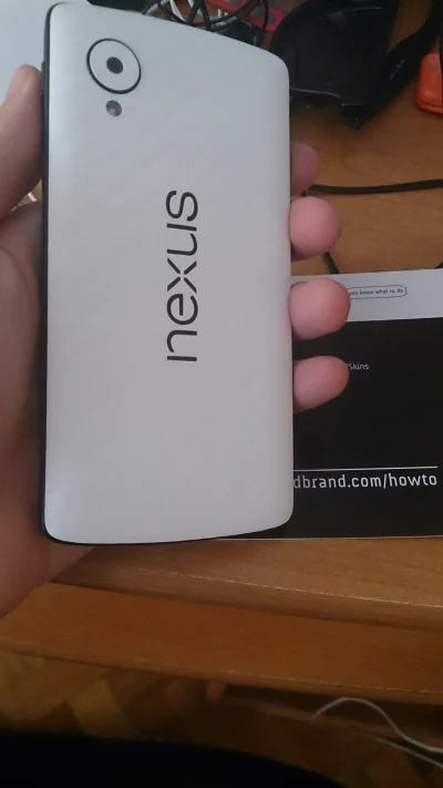 Ekstravaganza - #Nexus5 #Nexus #telefony 
Polecam skiny od dbrand,dobrą robotę robią