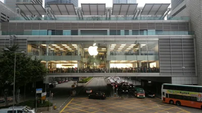 wujekG - Mrówki w jabłku :) #wujekwazji #hongkong
