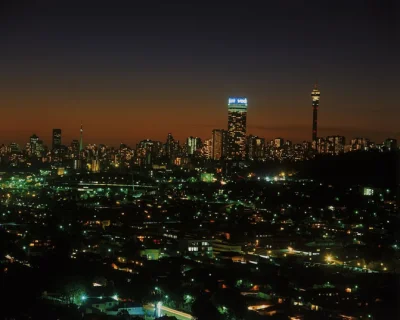 korbixon - Johannesburg nocą 
#miasto #noc