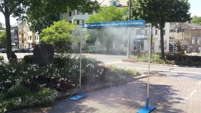 ZaQ_1 - @bobrzastus: u mnie w mieście w kilku miejscach stoją takie bramy robiące mgł...