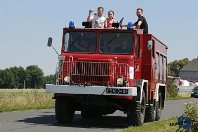 KrxS - @yacaszczecin uwielbiam takie opowieści u nas w gminie w wiosce Lubecko mają s...