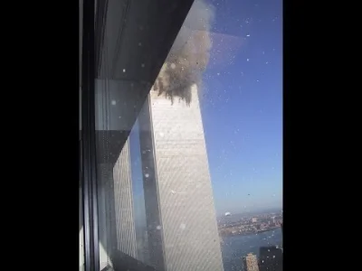 Anjay - Jedyne nagranie pokazujące uderzenie samolotu w pierwszą wieże 
#11wrzesnia ...