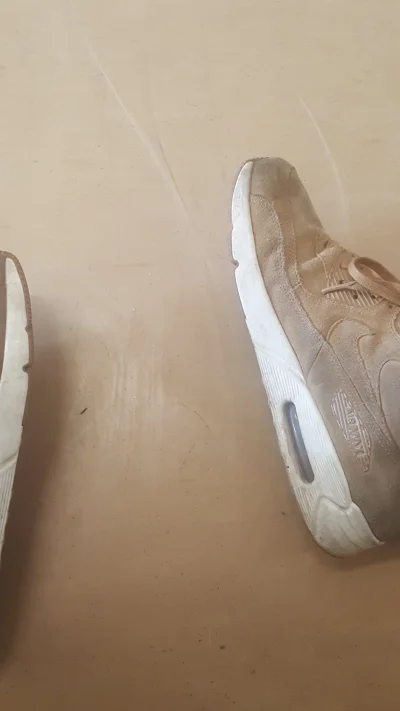 G.....n - Siema, wie ktoś jak doczyscić moje Air Maxy za 600 pln? Trochę mi straciły ...