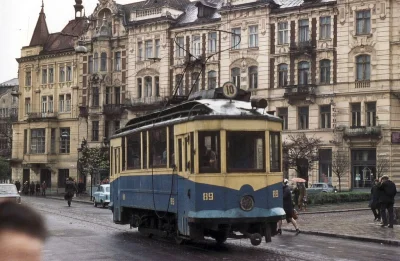 I.....0 - Wąskotorowy tramwaj Sanok SW1 na ulicach Lwowa, początek lat 70. Tramwaje t...