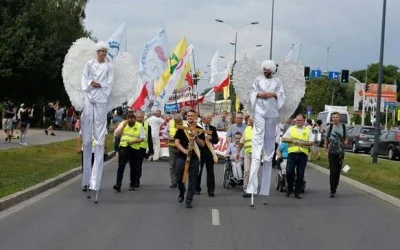 saakaszi - @Rancor przecież było w tym roku kilkadziesiąt marszów "życia i rodziny" k...