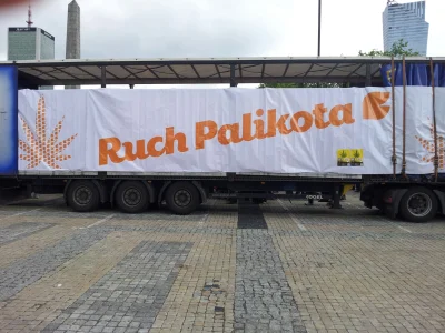 Piter232 - Nowe logo Ruchu Palikota? ;-) 



#marszwyzwoleniakonopi #cotenpalikottoja...