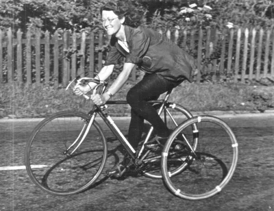 appobjornstatd - Billie Fleming (1914 - 2014)
- o tym, jak jazda na rowerze daje dłu...