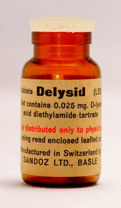 s.....6 - Delysid (LSD 25)

-------------------------------------------------------...